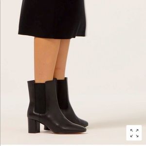 ‼️NIB‼️ Willa Leather Stacked-Heel Boots